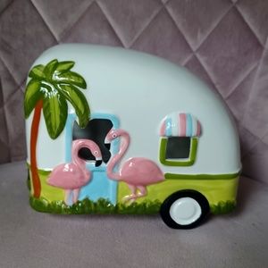 Brand New Light Up Ceramic Trailer Lamp w/ Palm Trees and Flamingoes Gif…